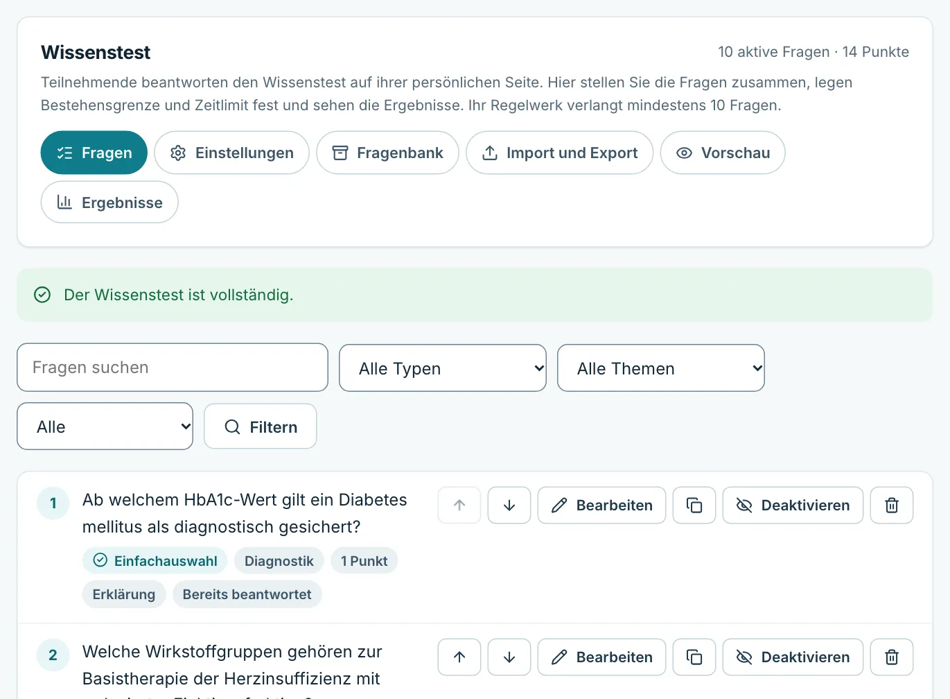 Seite Fragen mit der Liste der Fragen, Filtern nach Typ, Thema und Status